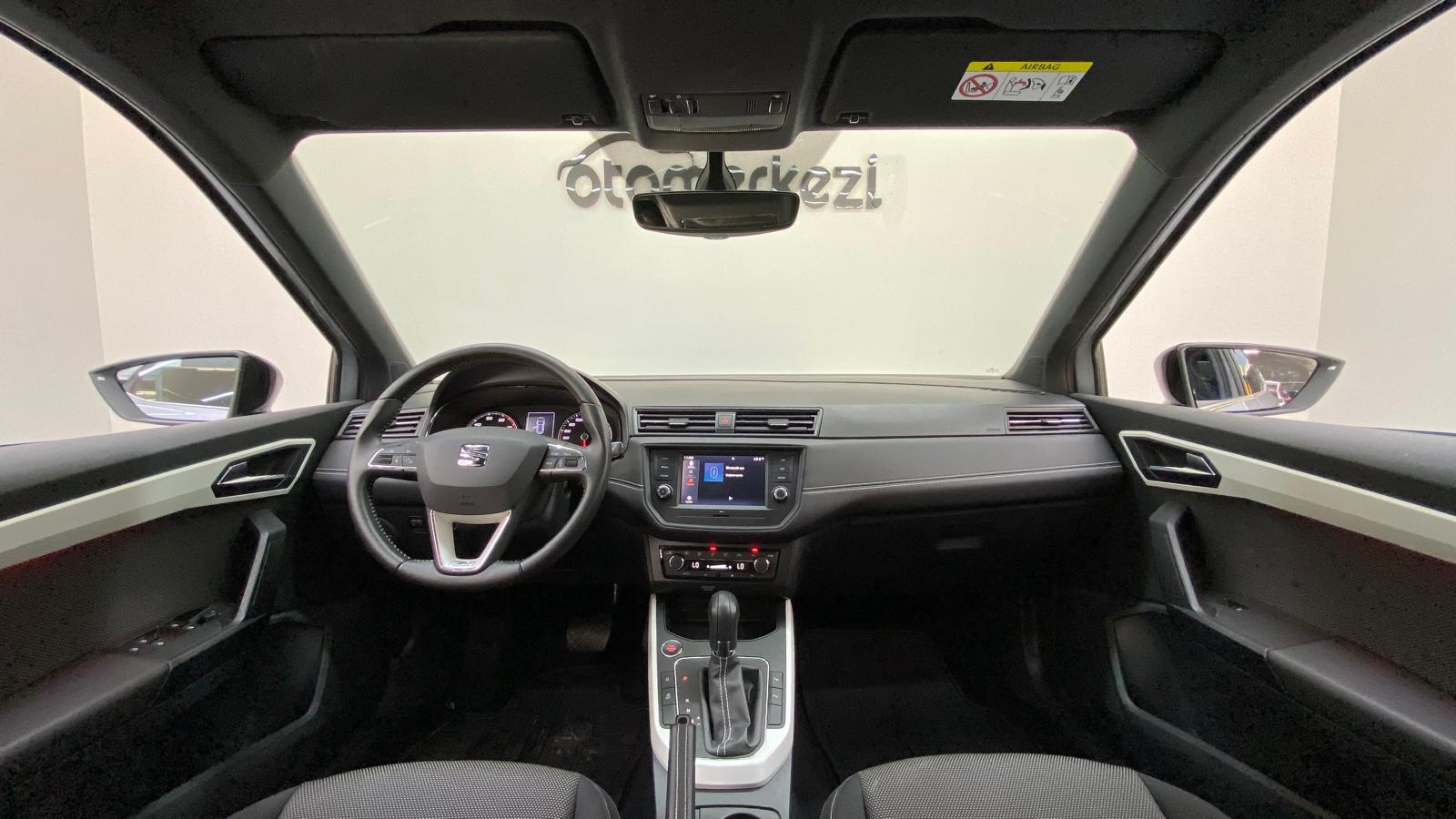 SEAT ARONA 7
